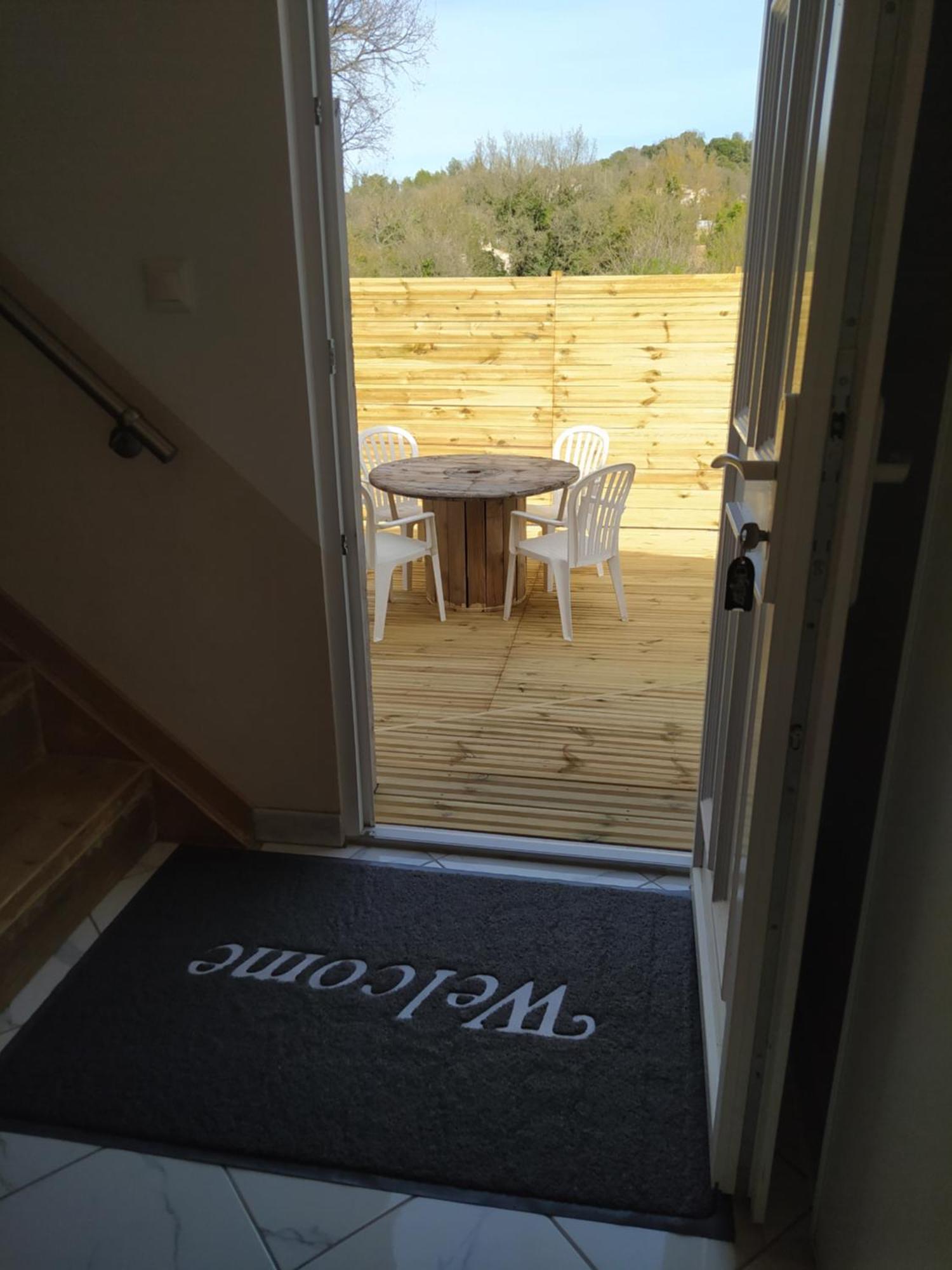 Studio Cosy Avec Terrasse Et Jacuzzi A Disposition De Mai A Aout Rians  Екстер'єр фото