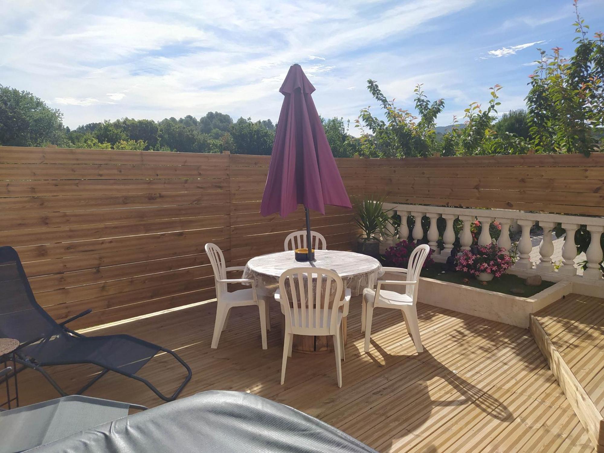Studio Cosy Avec Terrasse Et Jacuzzi A Disposition De Mai A Aout Rians  Екстер'єр фото